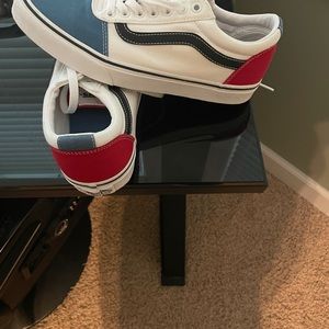 Men’s Size 7.5 vans-new